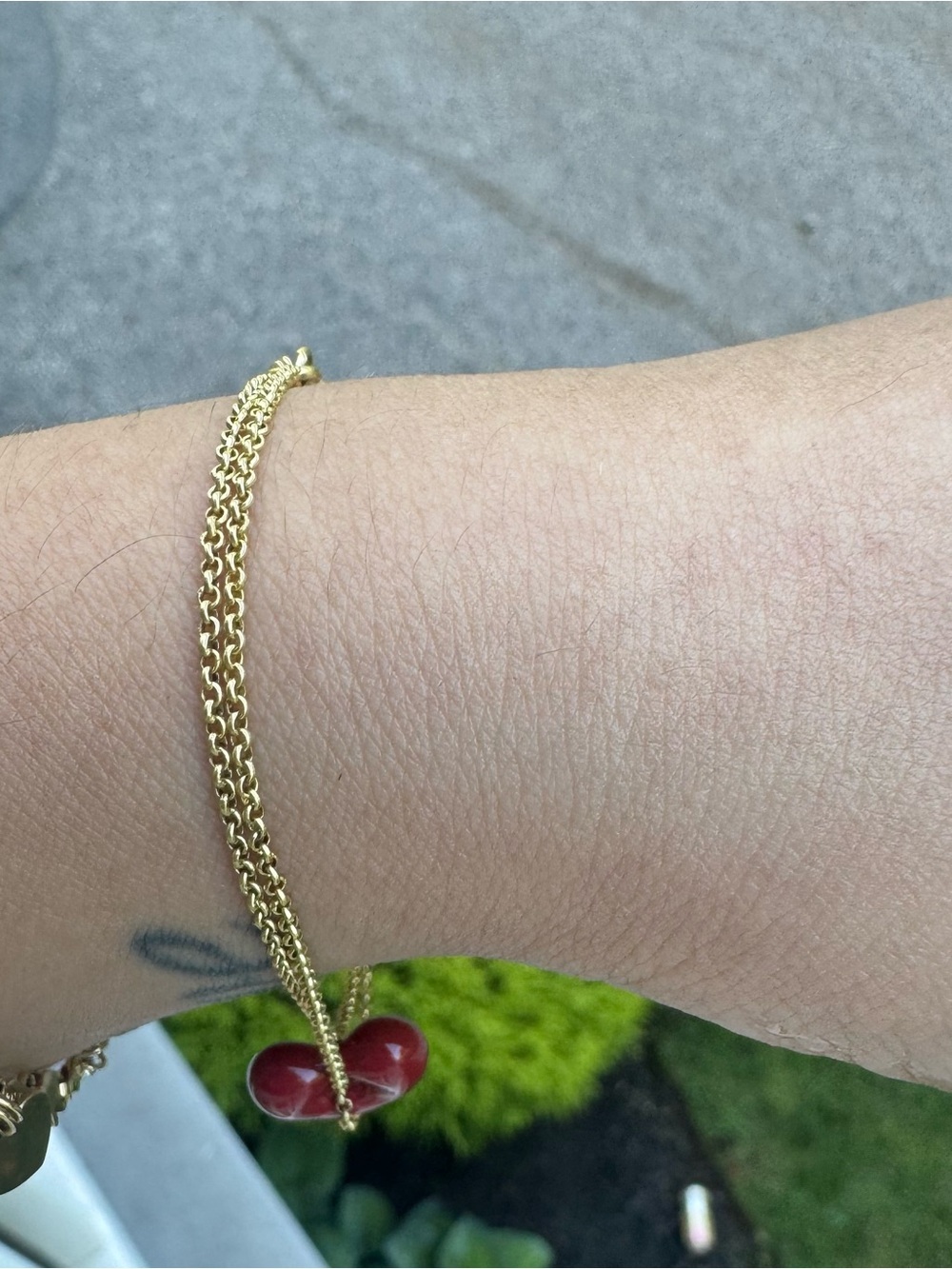 Madewell Red Heart Gold Tone Chain Bracelet - Picture 6 of 6